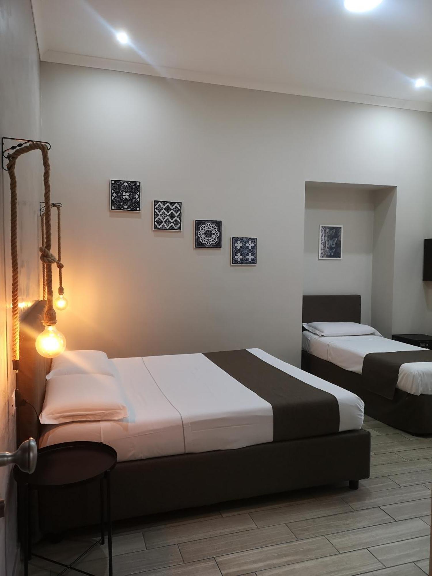 Bed and Breakfast Napoli City Rooms 3*